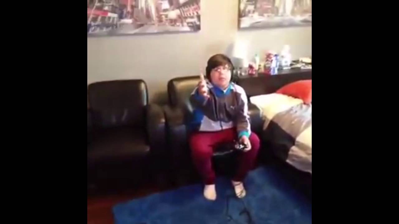 Get out of my room Im playing minecraft - YouTube