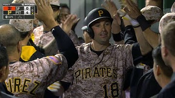 SF@PIT: Walker launches a two-run shot to right field