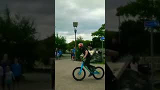 Masked Wolf - Astronaut In The Ocean (Official Music Video)