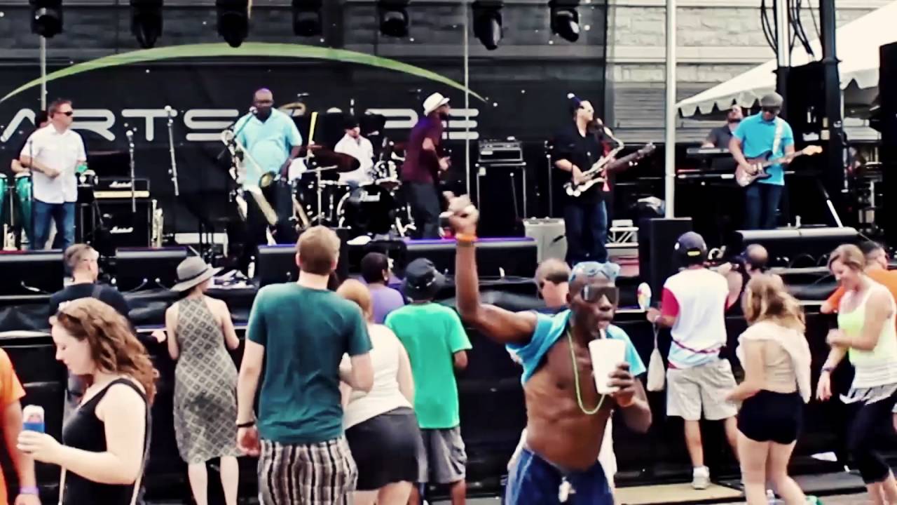 Too Much - 8 Ohms Band