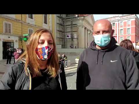 Protesta commercianti e gestori palestre piazza Prefettura