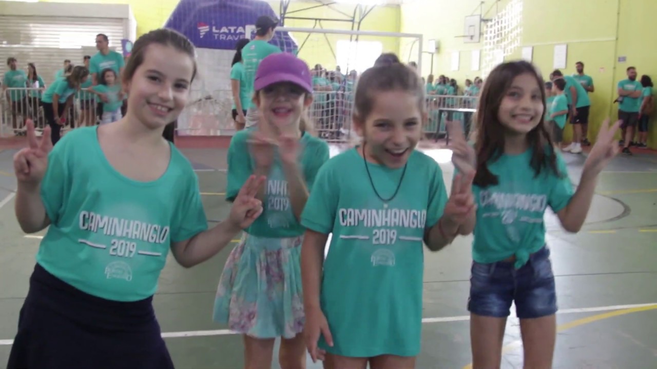 Caminhanglo 2019 - Colégio Portal do Engenho - YouTube