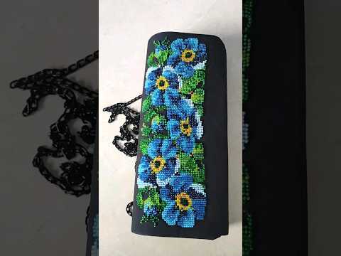 Сумочка, вышитая бисером и кристаллами - я сделала это! #handmade #бисер #shorts