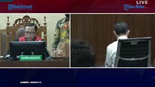 TATAPAN TAJAM HAKIM❗ Disoraki Pengunjung Sidang Usai Vonis Tom Lembong 4,5 Tahun Penjara