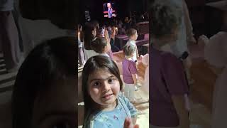 Akrones Konser Ece Seçkiner