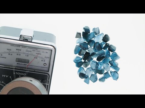 Radioactivity in Blue Topaz