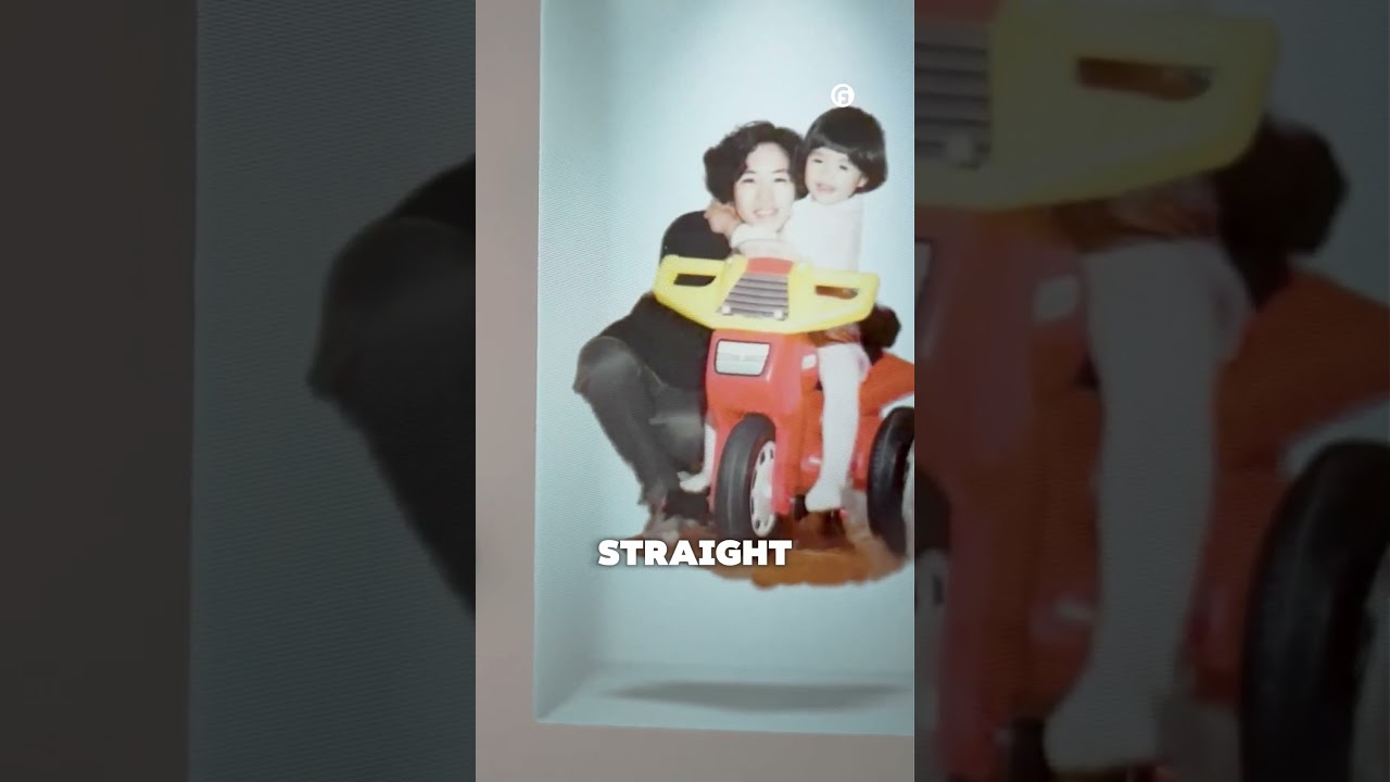 Your favorite phone memories just became real 3D holograms!