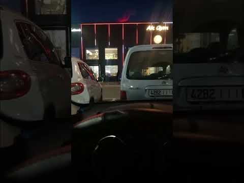 وا خيتي واش جيا كافي ترتاحي و تقهواي ولا جايا تصوري في ستوري