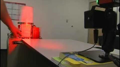 Microscan QX Hawk Reading 1.5 to 10 feet away at 25 IPS