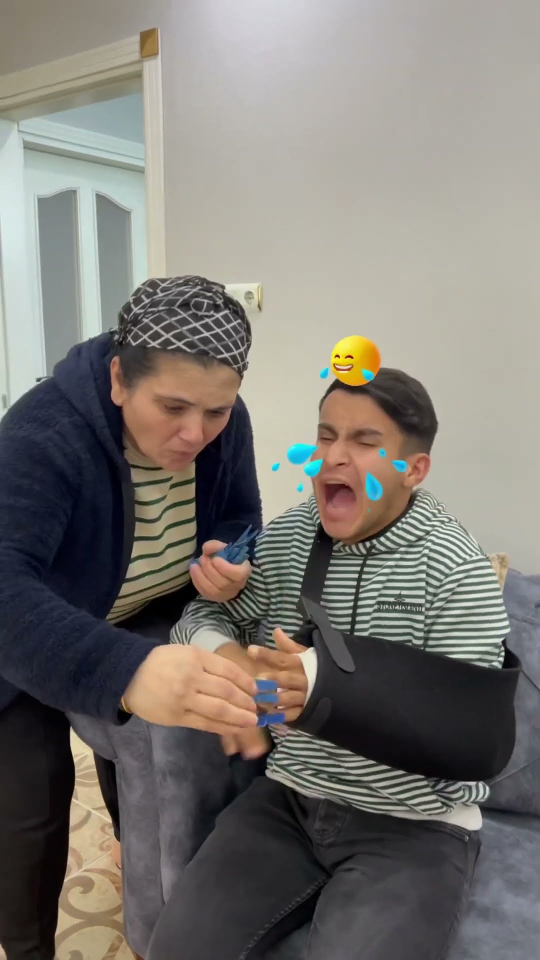 ABONE OLUN) ?????? ????????? Abonnieren) Пожалуйста подпишитесь veuillez vous abonne