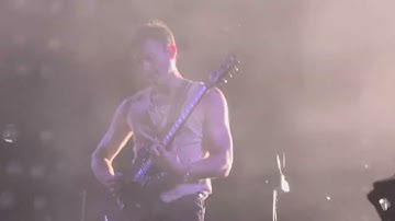 Kings of Leon - Split Screen (Live from Leeds, First Direct Arena 2024)