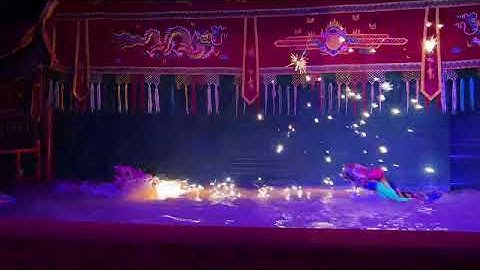 Khoảnh Khắc Rồng Phun Lửa – Nghệ Thuật Rối Nước Độc Đáo Tại Nhà Hát Múa Rối Nước Rồng Vàng