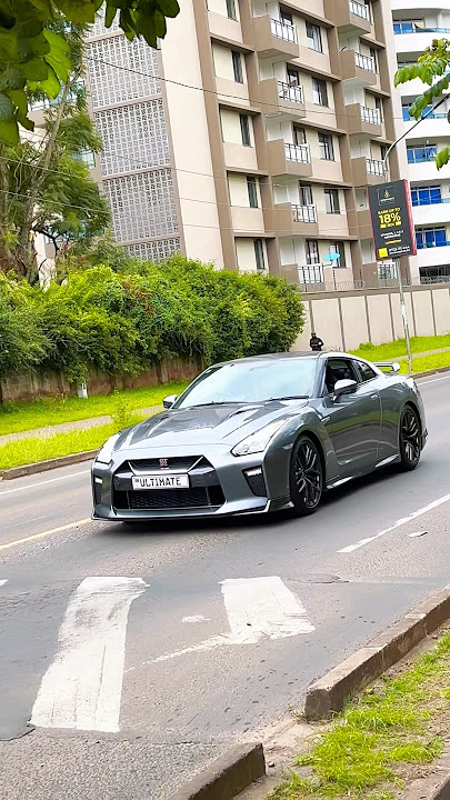 The Nissan GTR R35 is too perfect 😍🙌🏾 #gtr #gtr35