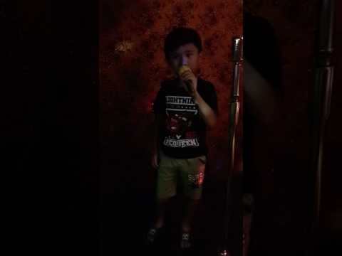 小屁孩唱小蘋果