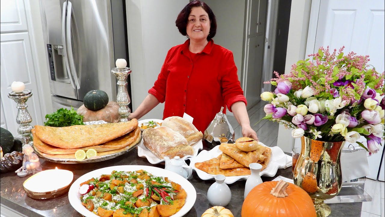 Delicious Borani Kadoo w/ Bolani Dashi -  مزه دارترین بوارنی کدو با بولانی گوشتی داشی