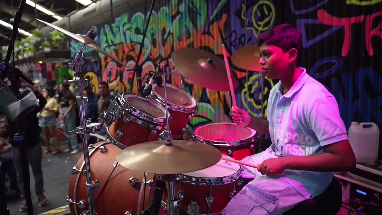 Boulevard of Broken Dreams - Cover by SoundMonk Student at Crescendo 2025 at Antisocials Mumbai