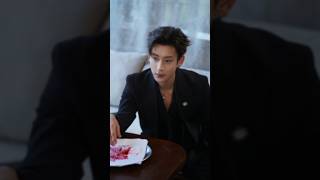 Deer's unique charm and noble vibe Lu Dandong🥰#chineseactor #shorts #minidrama #viralshorts #remix