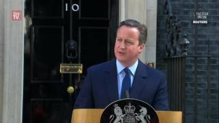 David Cameron resigns