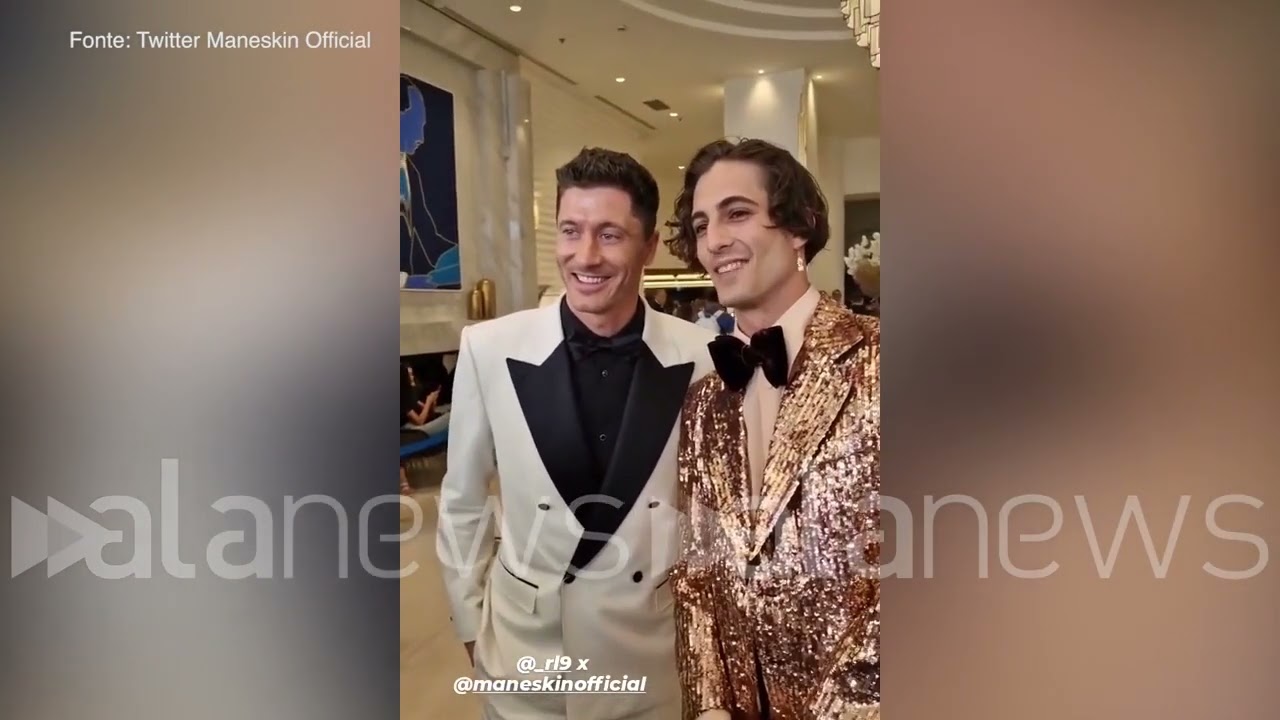 Cannes, Damiano chiede un selfie a Robert Lewandowski