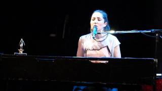 KT Tunstall - Through The Dark (2nd half)