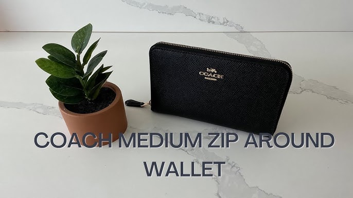 Coach Accordion Zip Wallet Overview and Review! Close Up in 4K! 