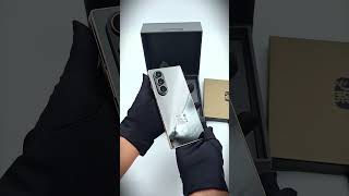 Samsung W26 Phone Unboxing, Digital Technology, Samsung PhonesW26, Heart to the World, Heart to the