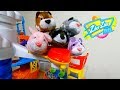 Zhu Zhu Pets at the Airport in Smart Wheel City! Flying ZHU ZHU Hamsters galore!