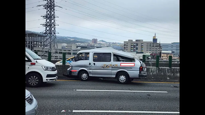【车祸影片】 国三纸箱的逆袭（2023.02.24 国三台中市沙鹿区路段 - 天天要闻