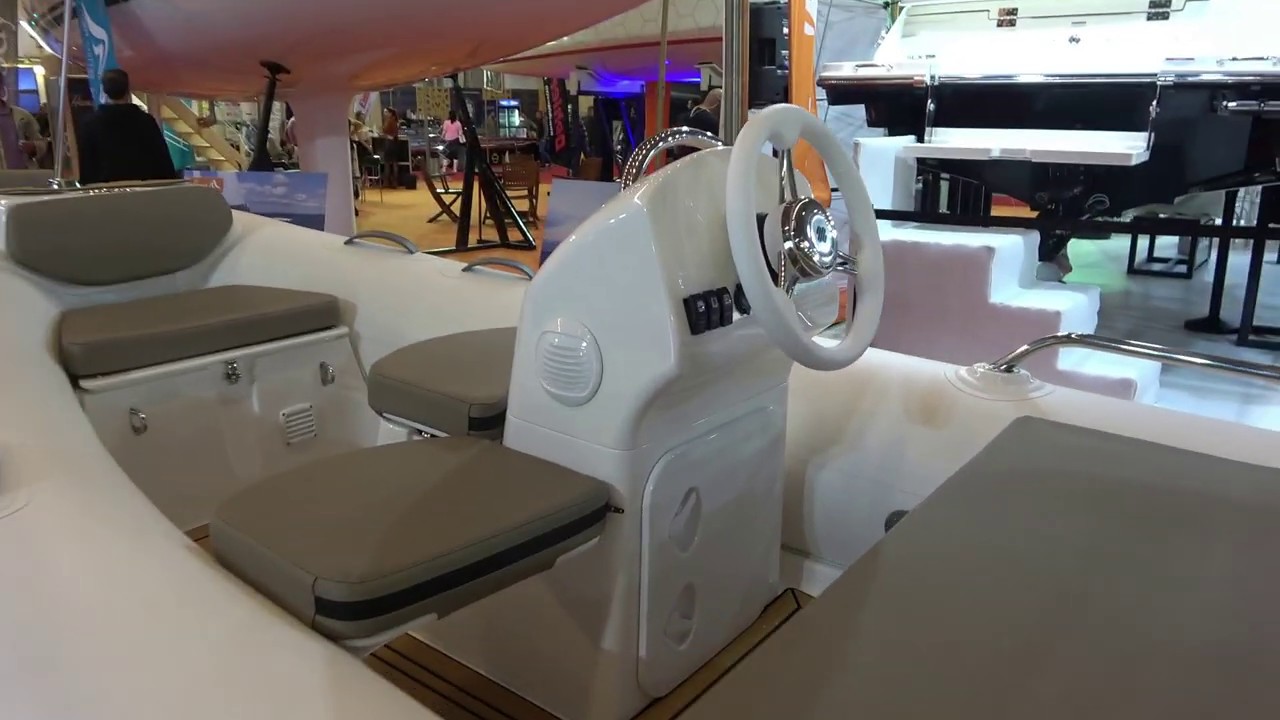 The 2020 GRAND GL380 inflatable boat   7.400€