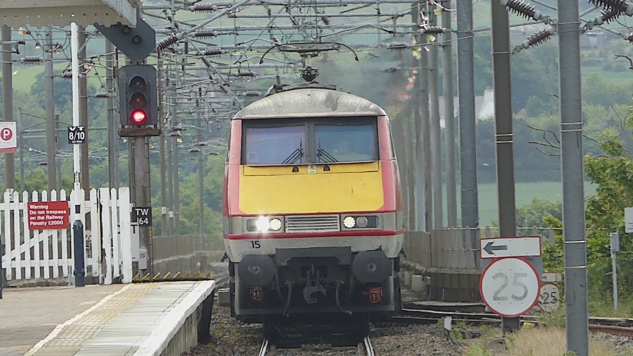 Berwick-upon-Tweed Railway Station (05/6/2017)
