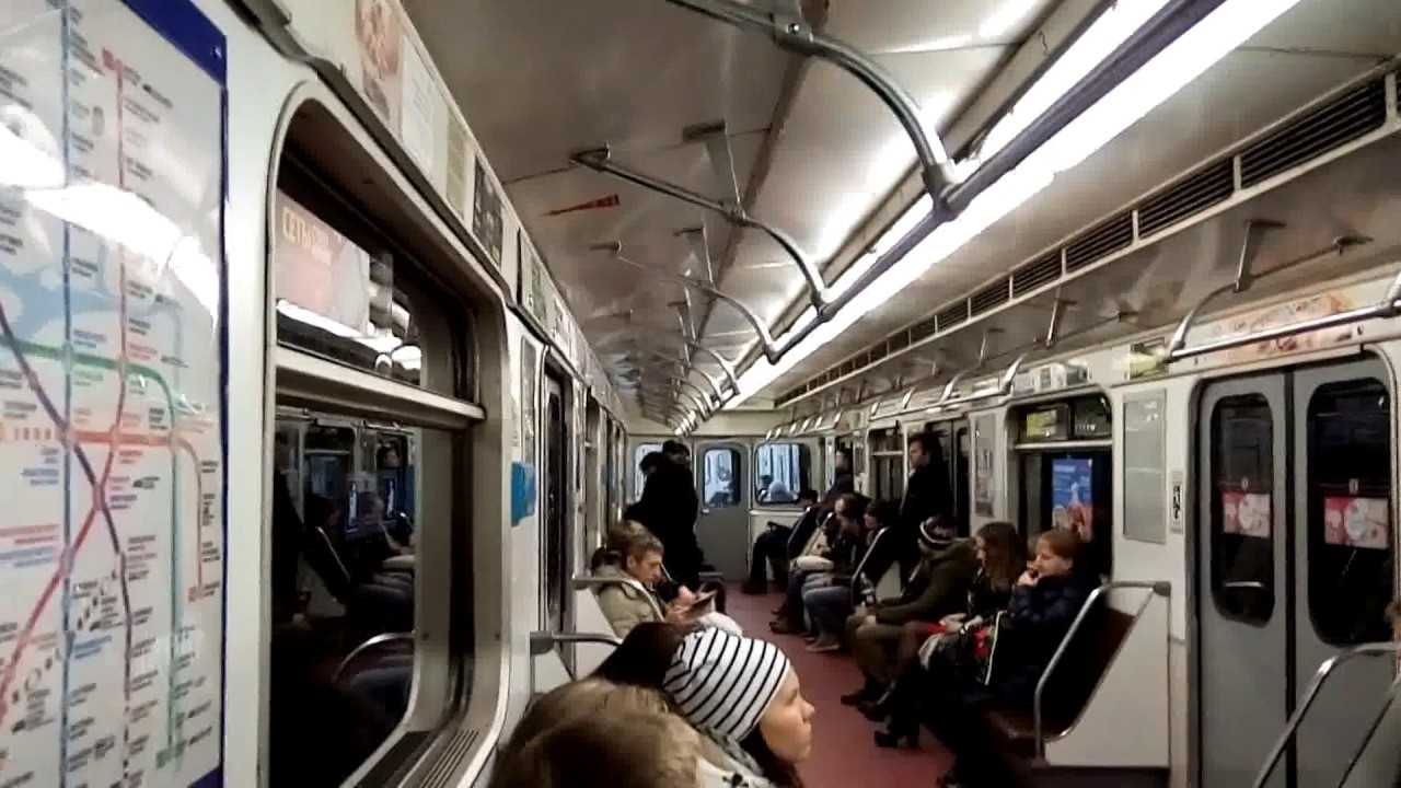 Pietarin metrossa II - On the St. Petersburg metro
