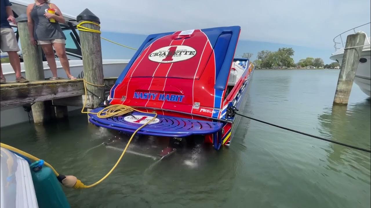 2004 Cigarette 38 Top Gun Idling at 2022 Metro Beach Boat Show YouTube