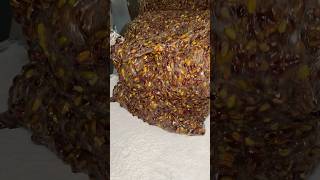 Pazar Kahvelerinin Vazgeçilmez Eşlikçisi Antep Fıstıklı Çifte Kavrulmuş Kuş Lokumu 💯 Resimi