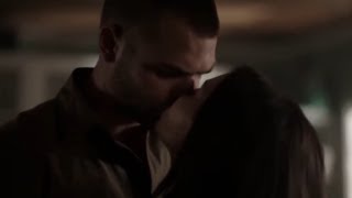 Siren  Ben U0026 Ryn Kissing  Scene 1x06