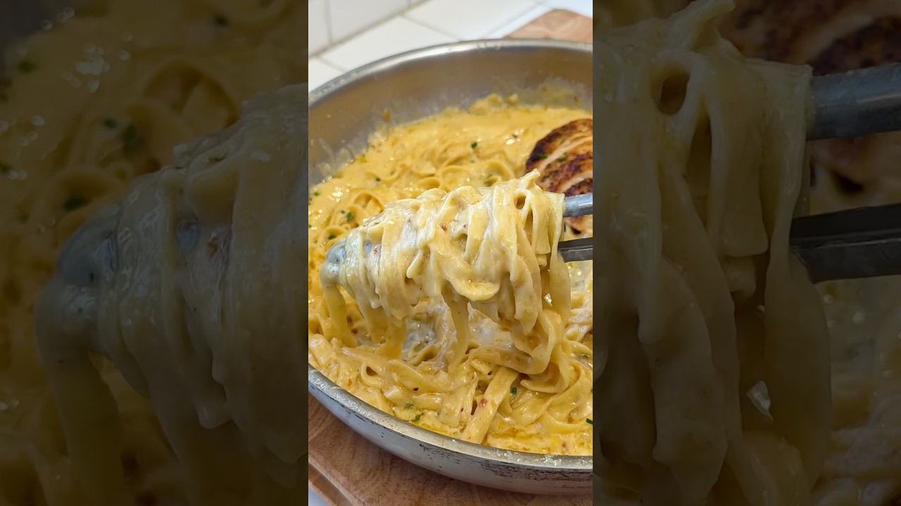 Creamy Lemon Garlic Chicken Alfredo