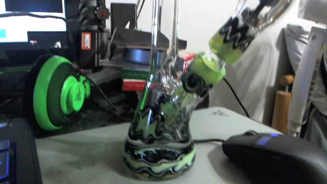 Custom Fishbone Glass MiniTube Dabtage!!!