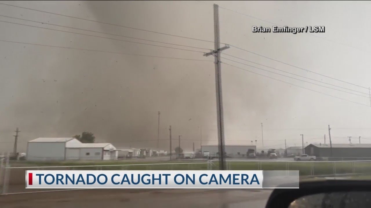 Tornado in Texas caught on camera - YouTube