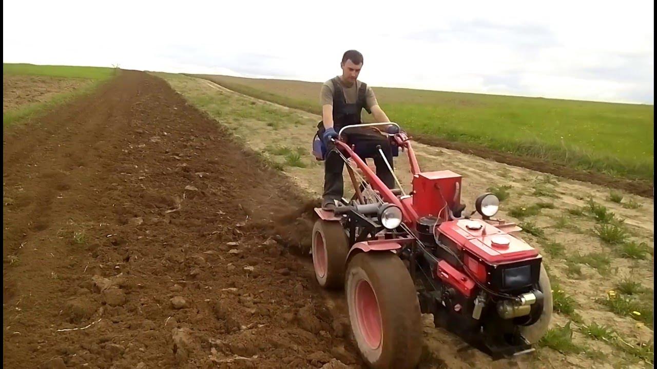 Тракторы мотоблоки видео. Мини трактор мотор сич. Тракторы мотоблоки видео. Тракторы мотоблоки видео. Трактор культиватор для дачи.