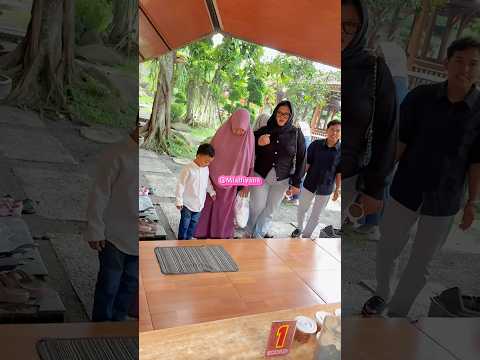 IKUT BUKBER PADAHAL GAK PUASA