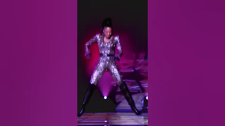 Ciara Commanding the Stage