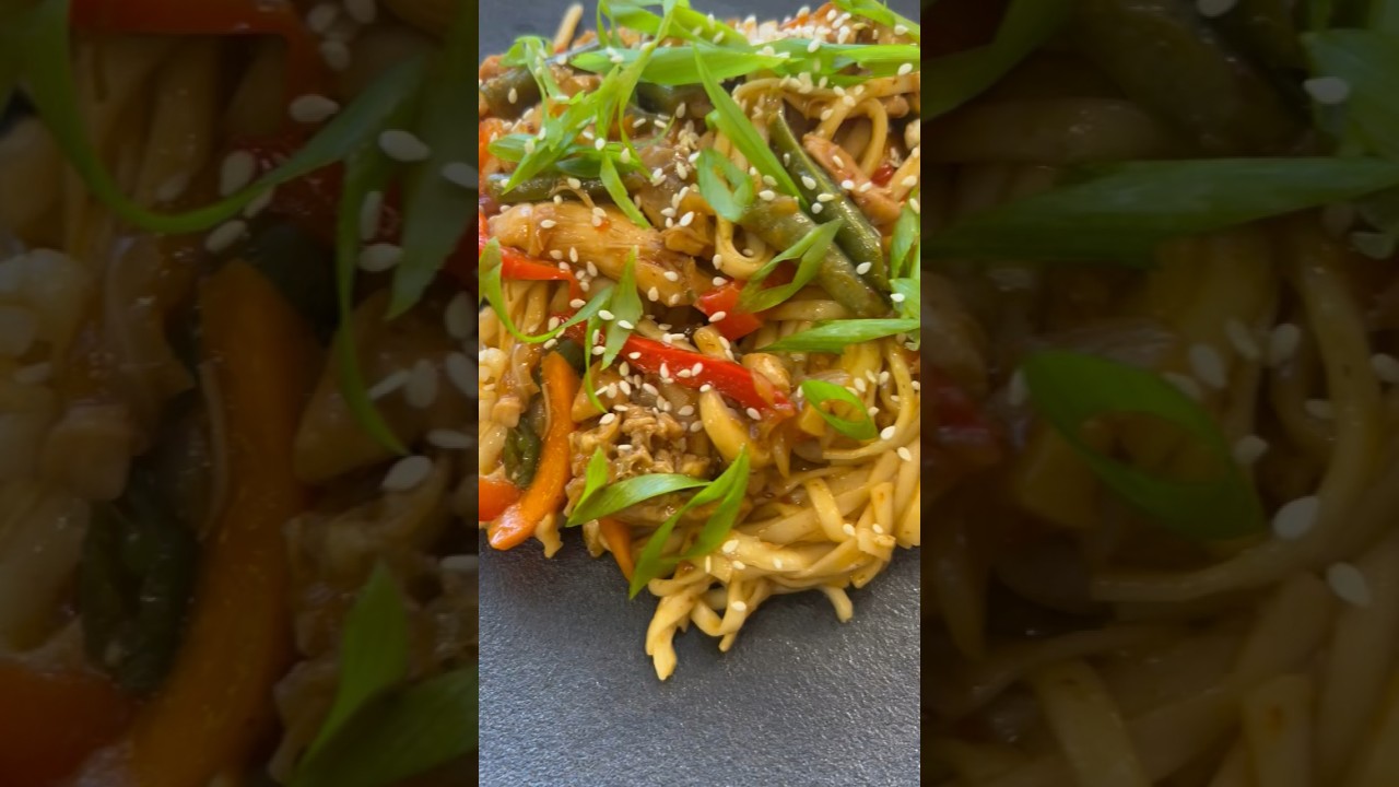 Лапша удон с курицей и овощами в соусе терияки #рецепт #курицасовощами ...