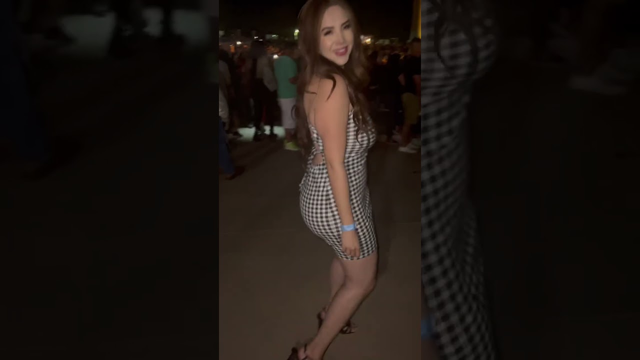 Vibrant curves spotlight