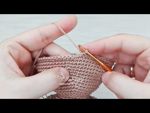 INVISIBLE (hidden) DECREASE with SINGLE CROCHET ► Crochet HACKS and CHEAT SHEETS