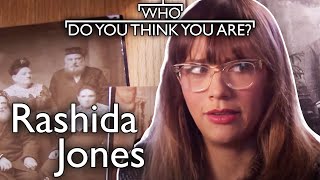 Rashida Jones discovers the truth about her Latvian-Jewish family name!