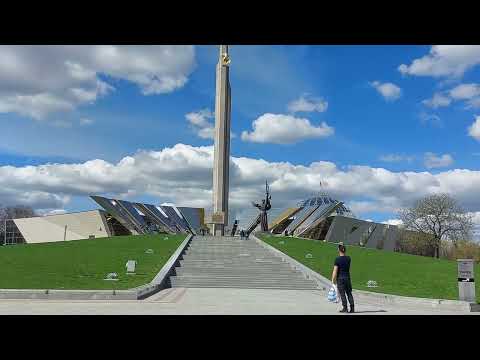 Музей Великой Отечественной войны.  Минск - город Герой.