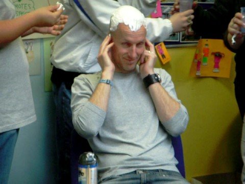 Head mike shaved foto
