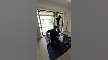Watch This Sliding Door Transformation in Seconds! (Miami Repair)