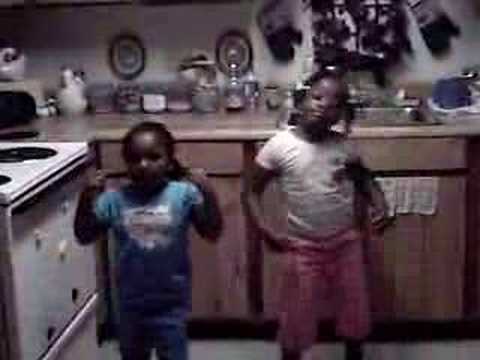 KAYLYN AND ADOR WRIGHT DANCE TO WIPE ME DOWN