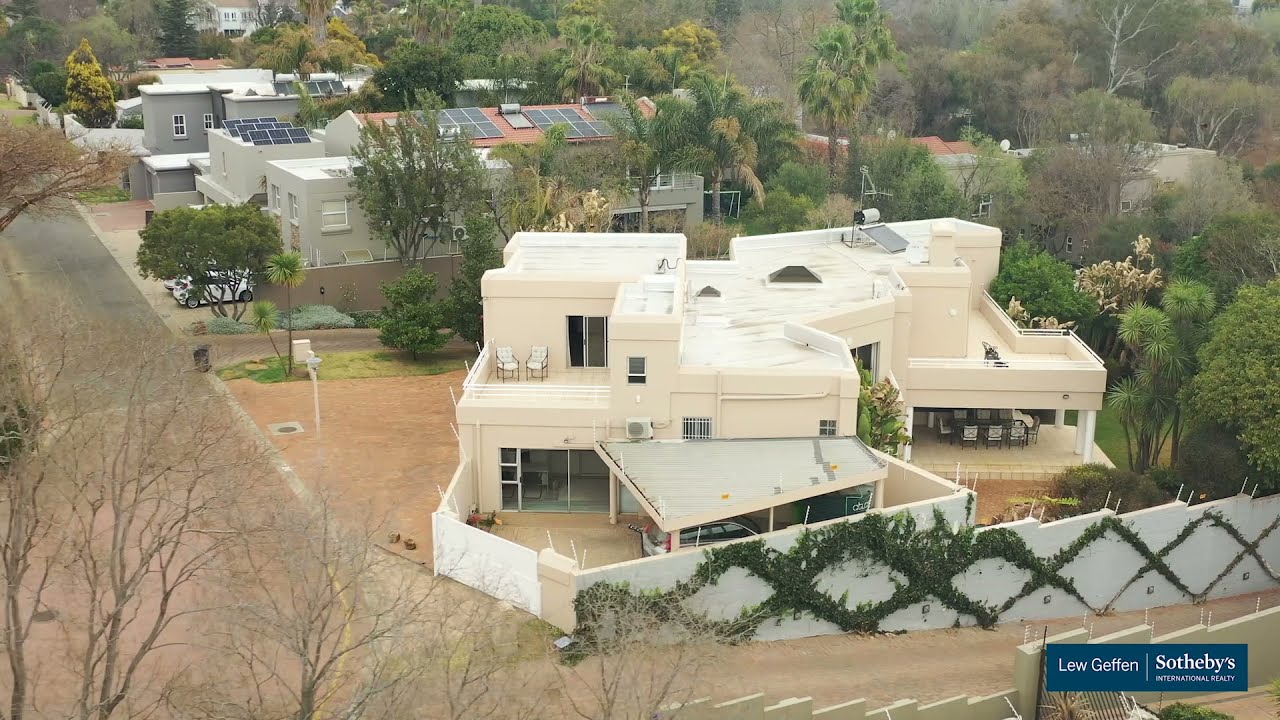 Elegance and exclusivity in Woodmead. Lew Geffen Sotheby's