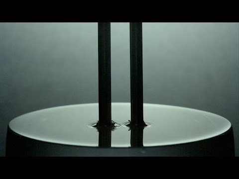 Video till Stämgaffel i vatten filmad i 30.000 bilder per sekund